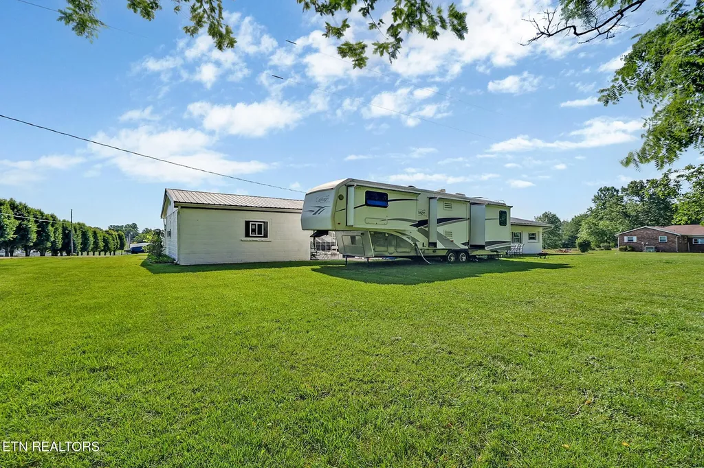 1104 Allardt Highway Jamestown TN 38556