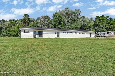 1104 Allardt Highway Jamestown TN 38556