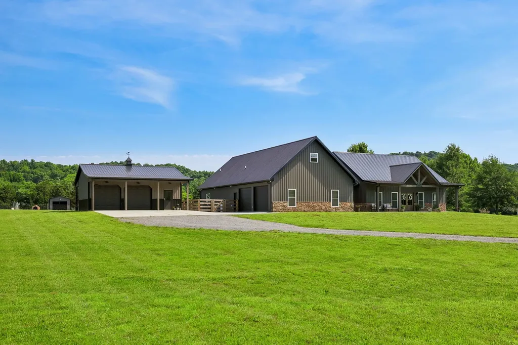 1040 Tate Road Petersburg TN 37144