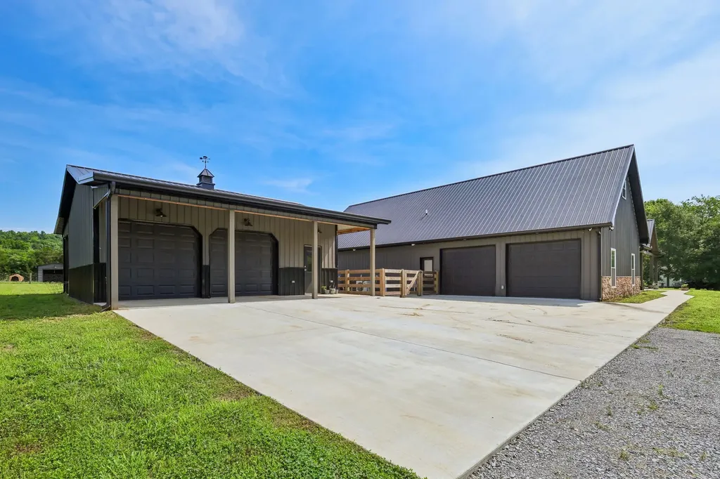 1040 Tate Road Petersburg TN 37144