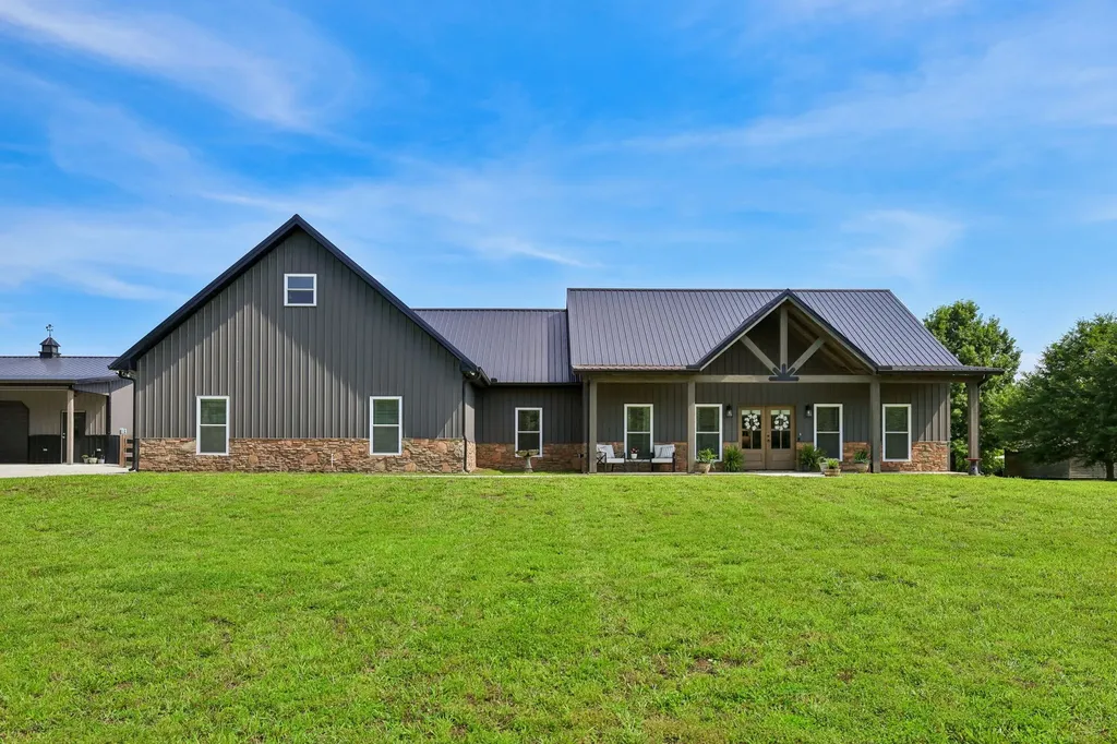 1040 Tate Road Petersburg TN 37144