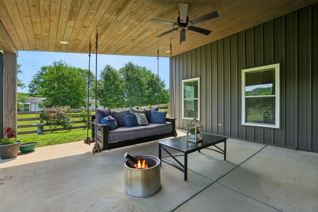 1040 Tate Road Petersburg TN 37144