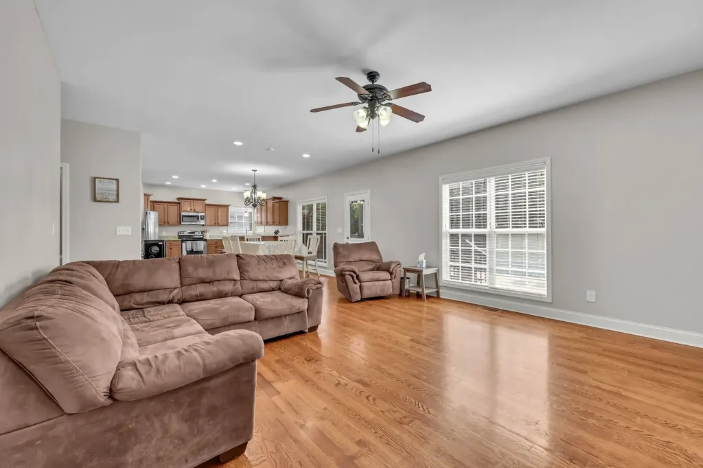 2238 Ellington Gait Drive Clarksville TN 37043