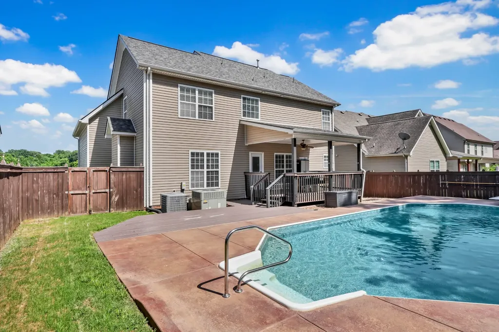 2238 Ellington Gait Drive Clarksville TN 37043
