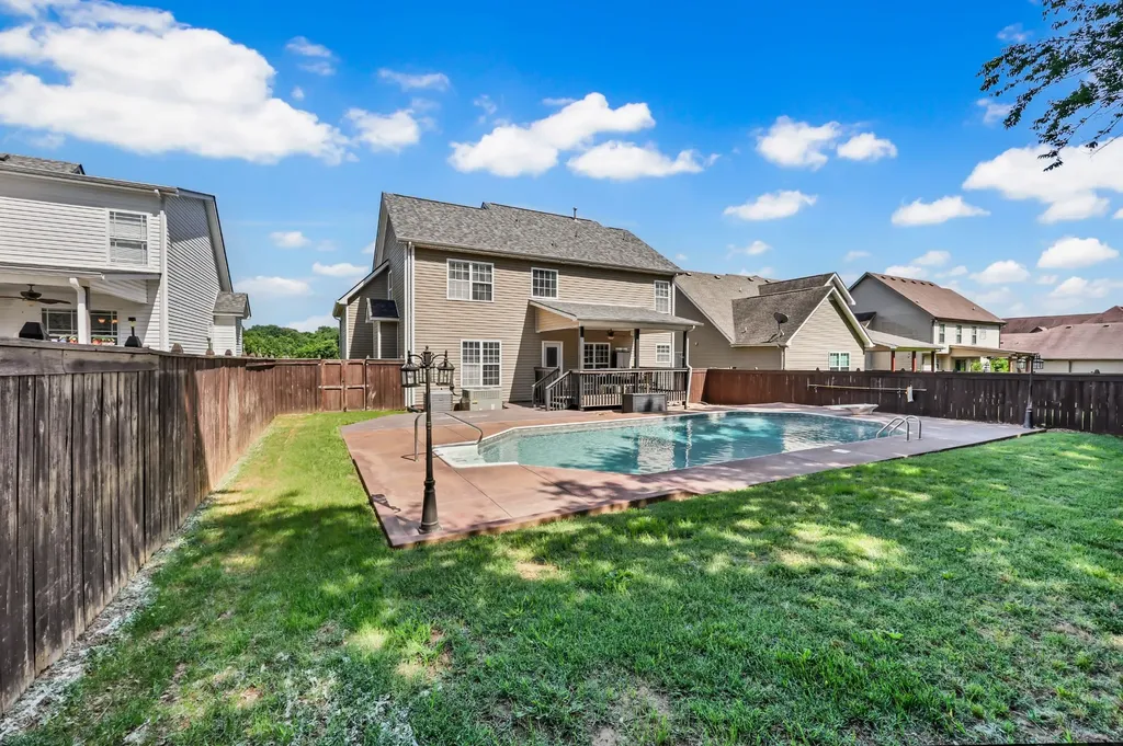 2238 Ellington Gait Drive Clarksville TN 37043
