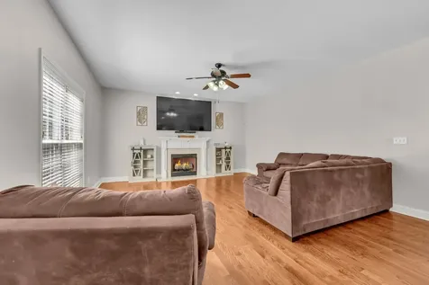 2238 Ellington Gait Drive Clarksville TN 37043