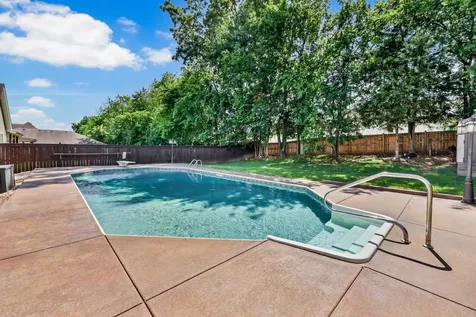 2238 Ellington Gait Drive Clarksville TN 37043