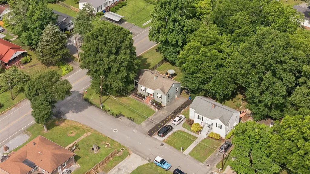 901 Emmett Avenue, NW Cleveland TN 37311