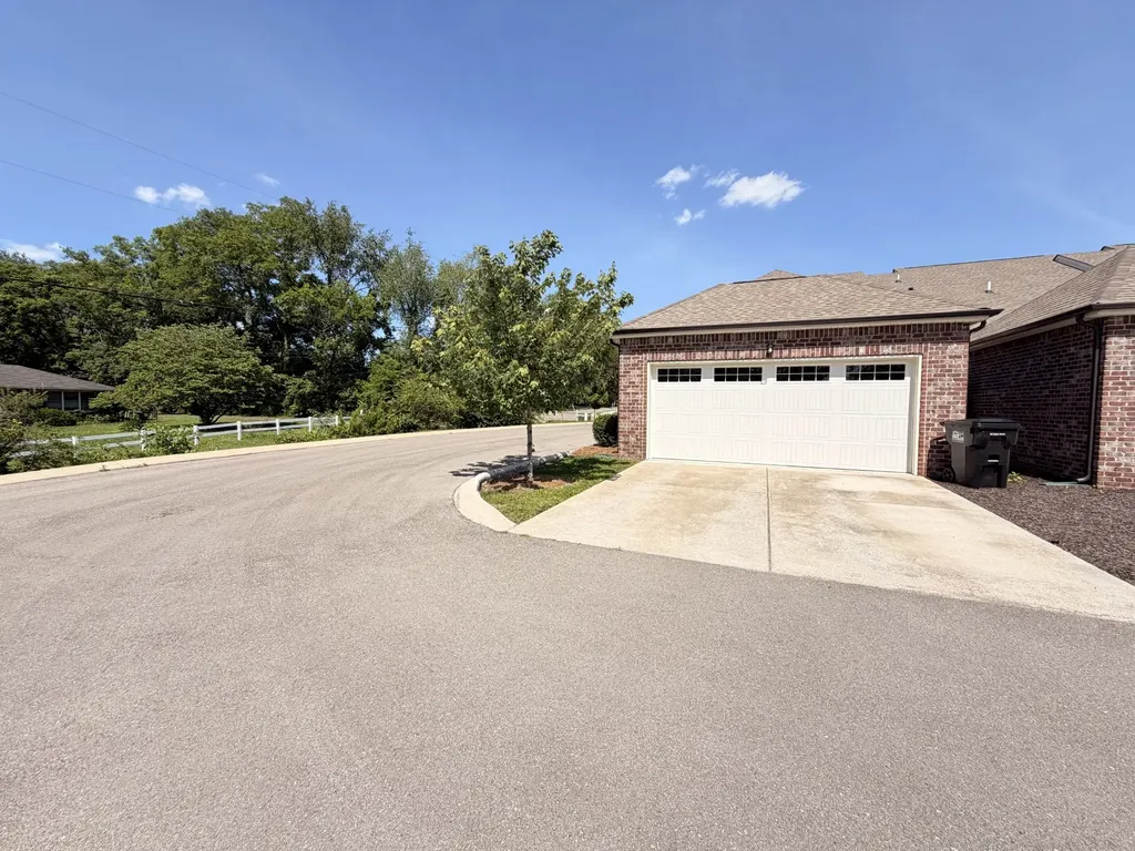 2919 Suzanne Landon Drive Murfreesboro TN 37130