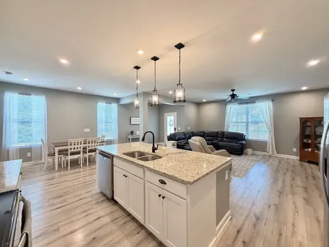 2919 Suzanne Landon Drive Murfreesboro TN 37130