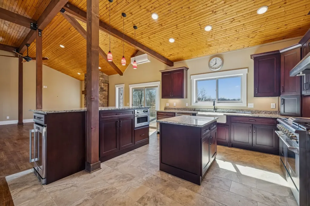 1224 Hangar Road Springfield TN 37172