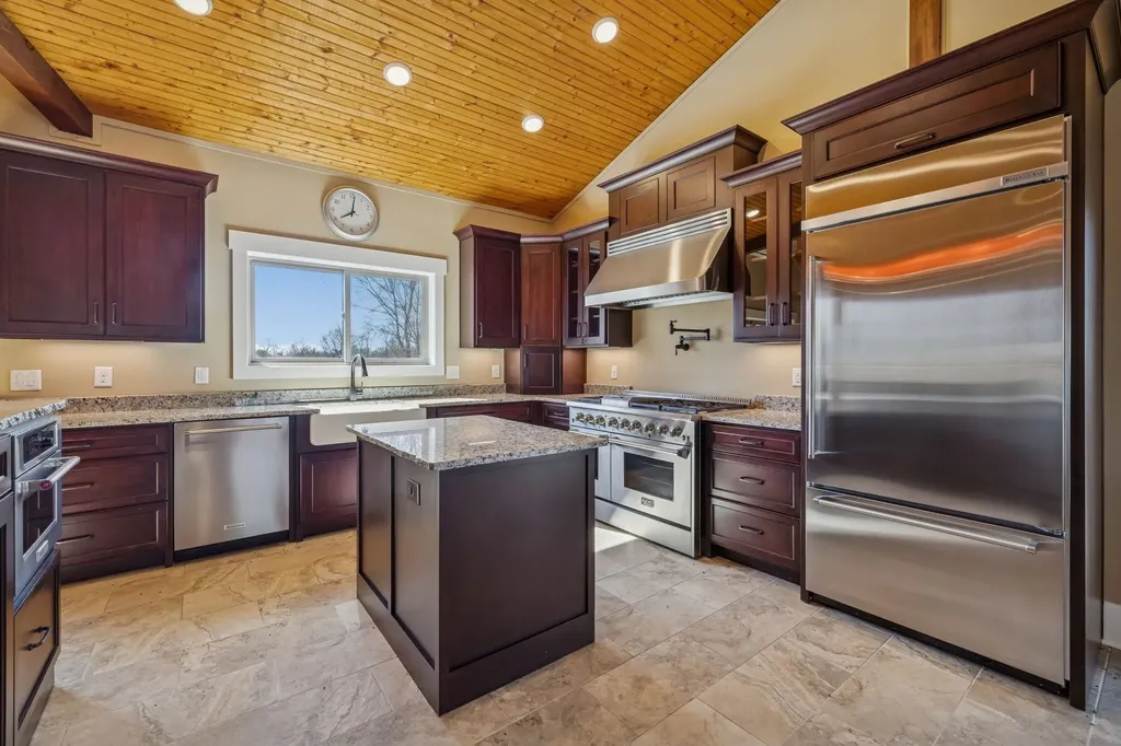 1224 Hangar Road Springfield TN 37172