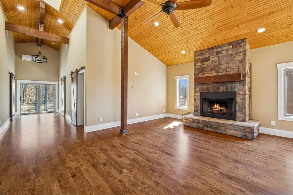 1224 Hangar Road Springfield TN 37172