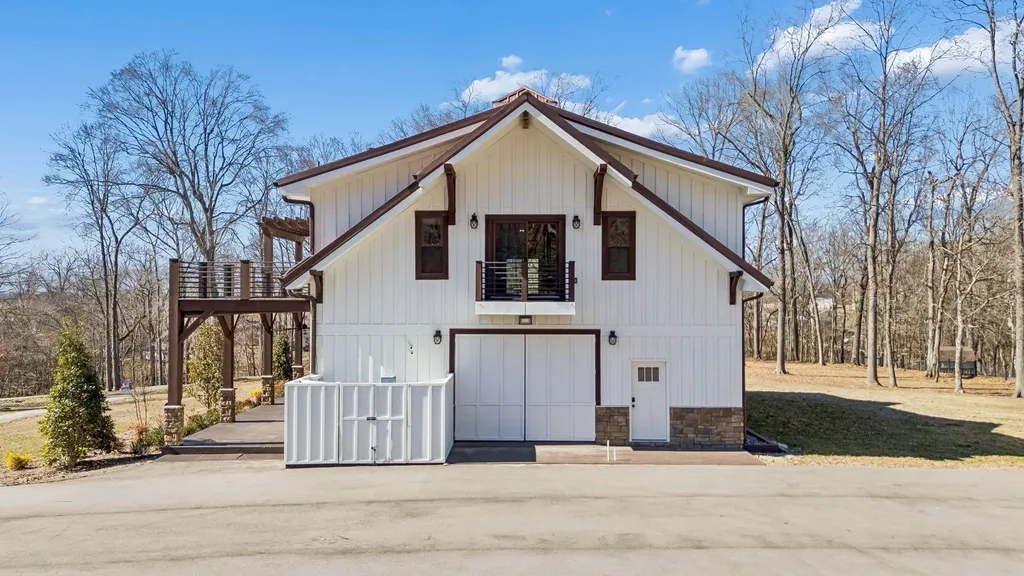 1224 Hangar Road Springfield TN 37172