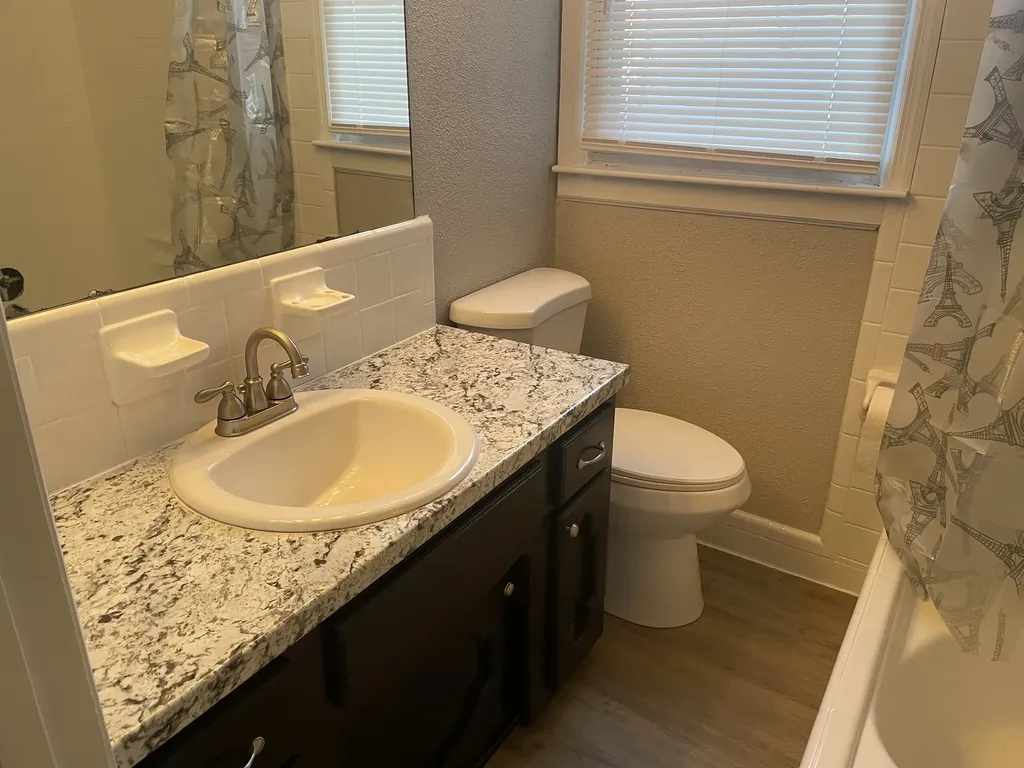 2003 Hackberry Lane Nashville TN 37206