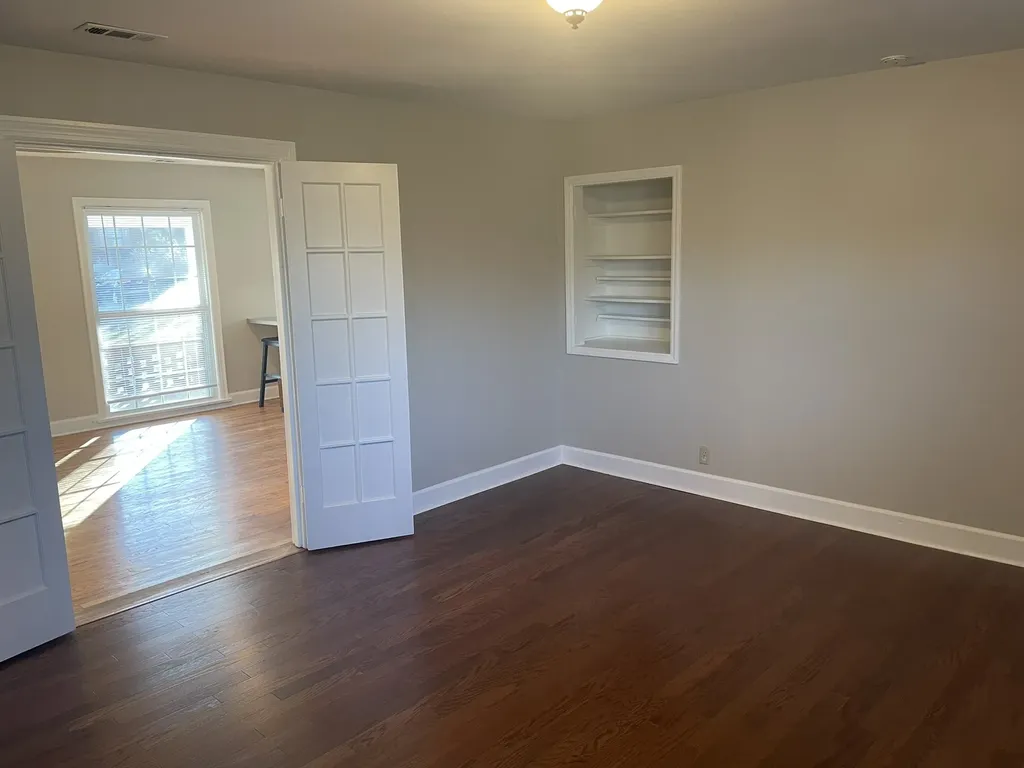 2003 Hackberry Lane Nashville TN 37206