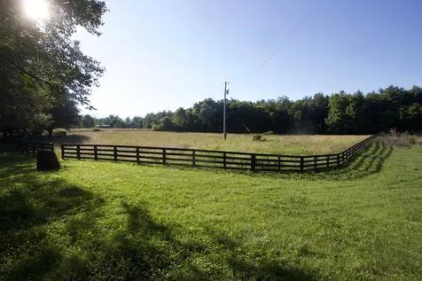 8238 Hawkins Road College Grove TN 37046