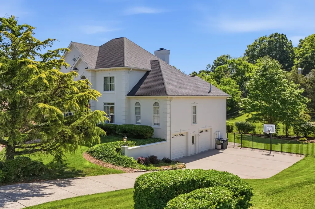 907 Bridgewater Court Nashville TN 37221