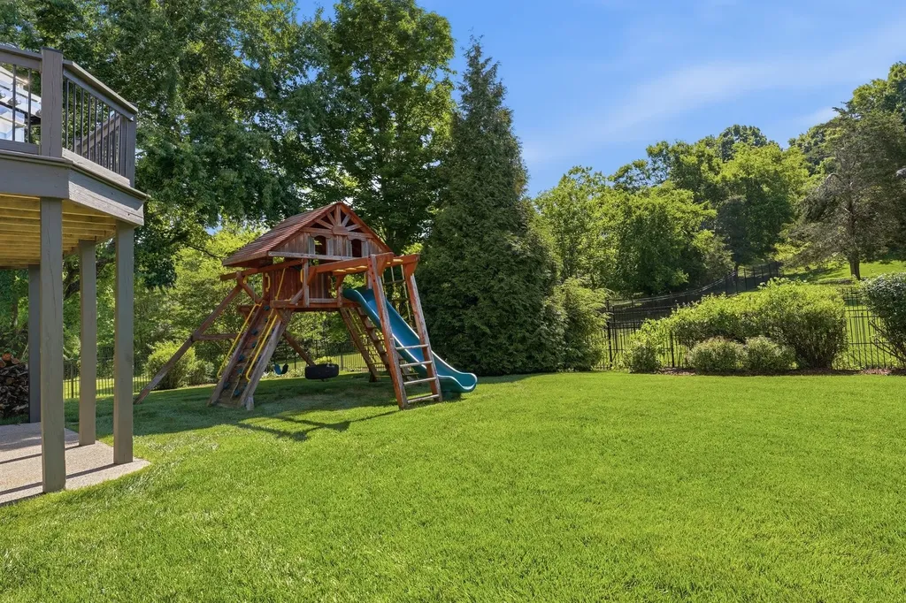 907 Bridgewater Court Nashville TN 37221