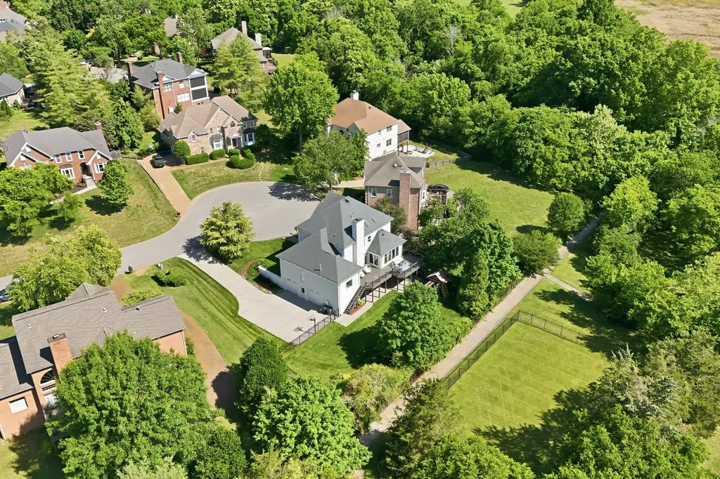 907 Bridgewater Court Nashville TN 37221