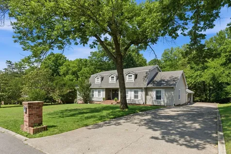 127 Nathan Forest Drive Hendersonville TN 37075