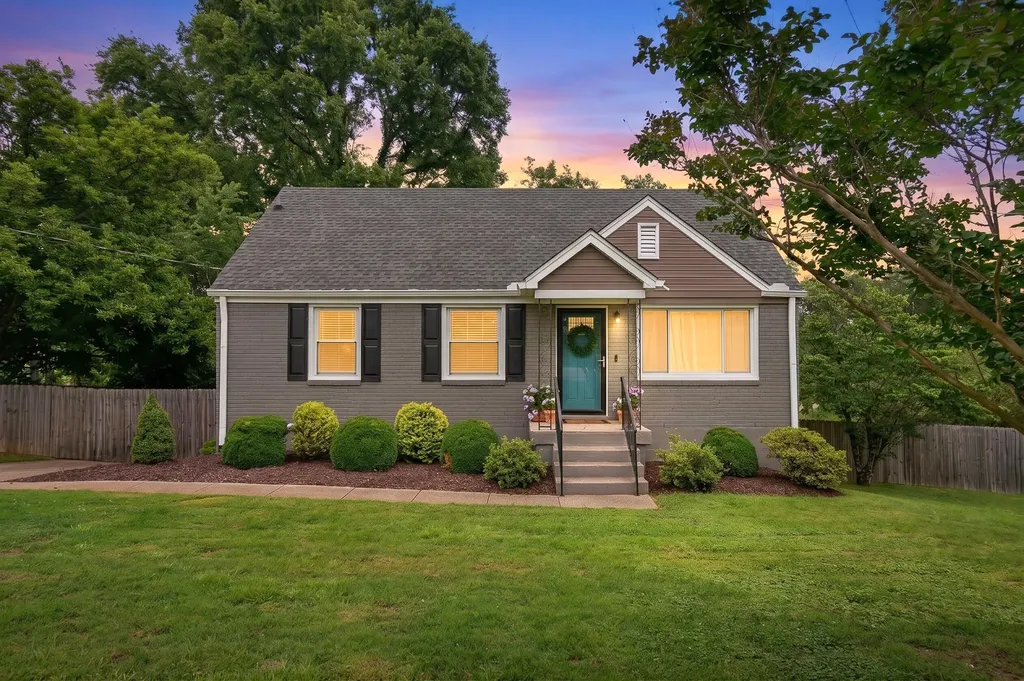 923 Shauna Drive Nashville TN 37214