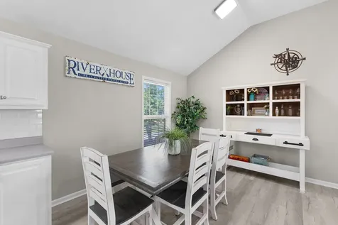 958 Pevahouse Camp Lane Decaturville TN 38329