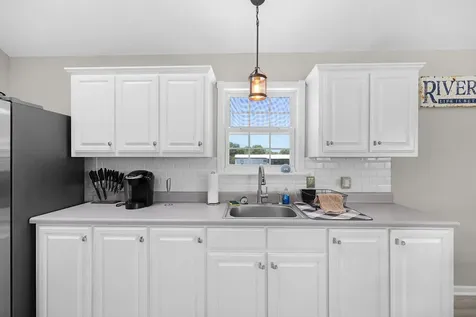 958 Pevahouse Camp Lane Decaturville TN 38329