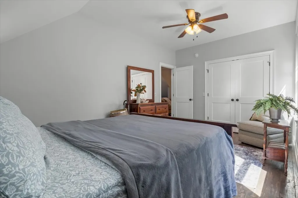 1267 Wades Branch Road Centerville TN 37033