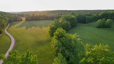 1267 Wades Branch Road Centerville TN 37033
