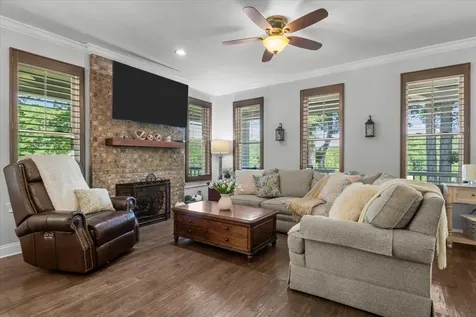1267 Wades Branch Road Centerville TN 37033