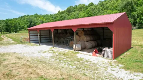1267 Wades Branch Road Centerville TN 37033