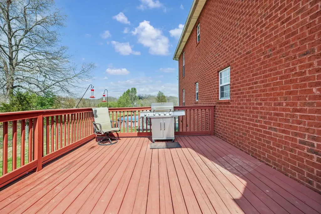407 Ranch Road Portland TN 37148