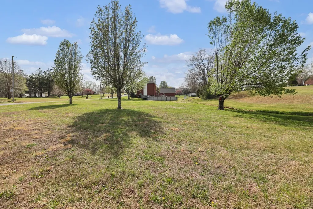 407 Ranch Road Portland TN 37148