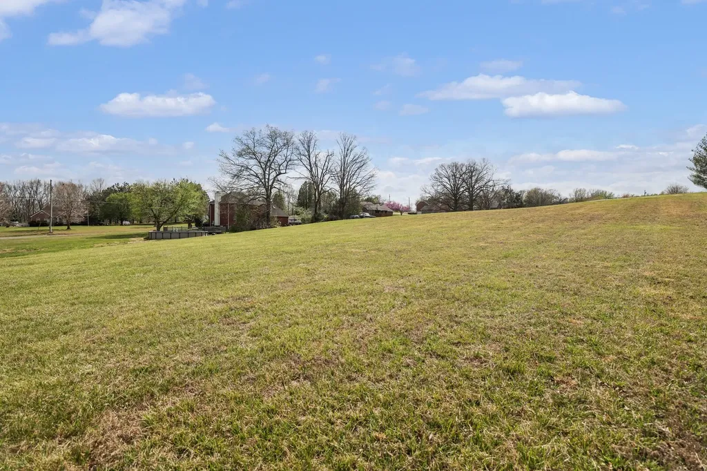 407 Ranch Road Portland TN 37148
