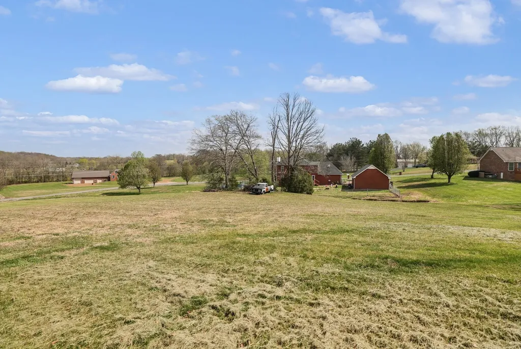 407 Ranch Road Portland TN 37148