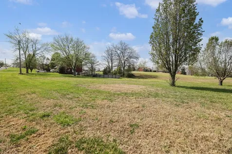 407 Ranch Road Portland TN 37148