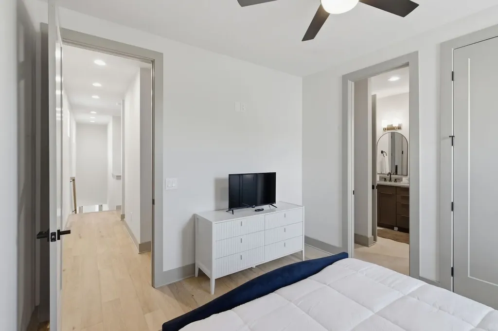 2014B 9th Ave, N Nashville TN 37208