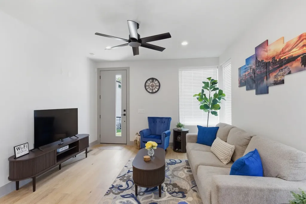 2014B 9th Ave, N Nashville TN 37208