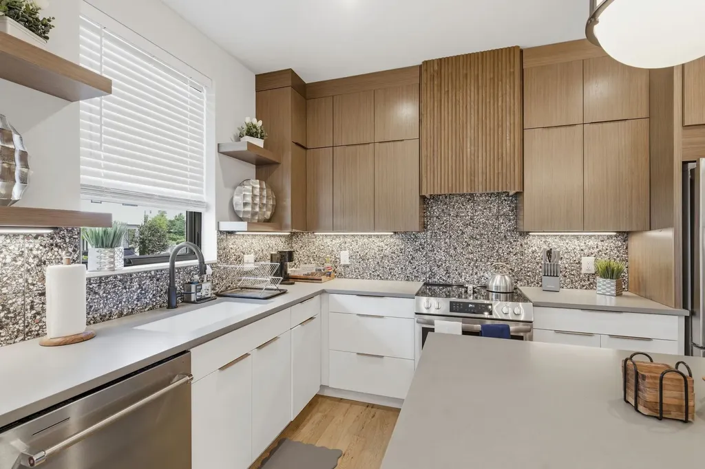 2014B 9th Ave, N Nashville TN 37208