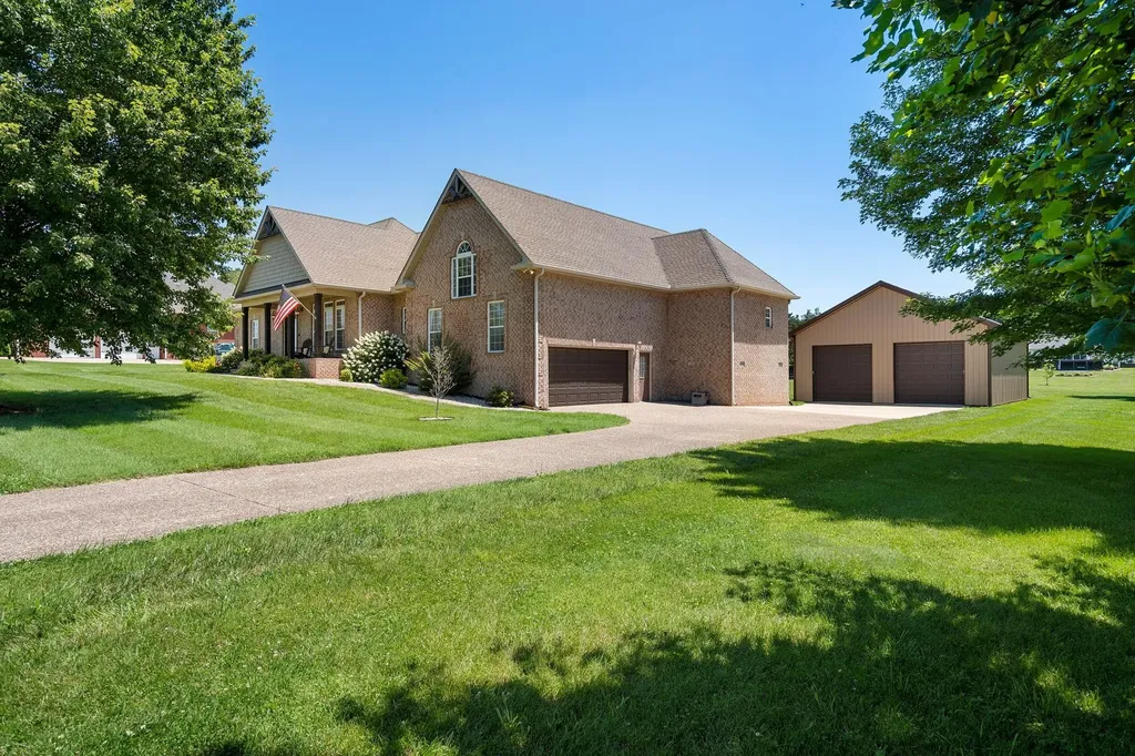 69 Deer Run Road Cross Plains TN 37049