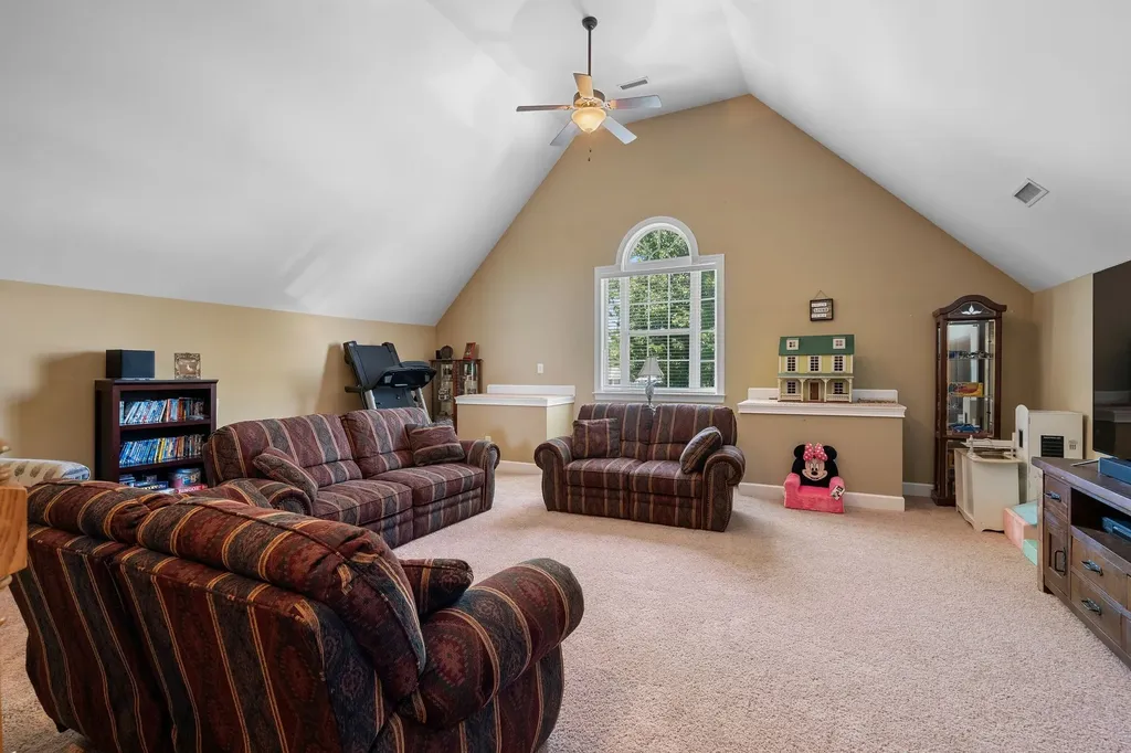 69 Deer Run Road Cross Plains TN 37049