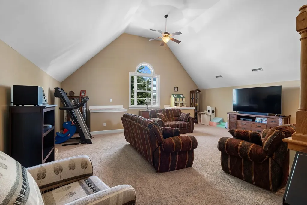 69 Deer Run Road Cross Plains TN 37049