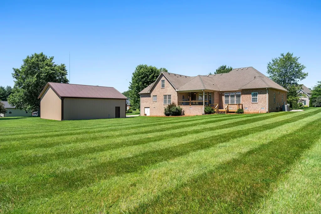 69 Deer Run Road Cross Plains TN 37049