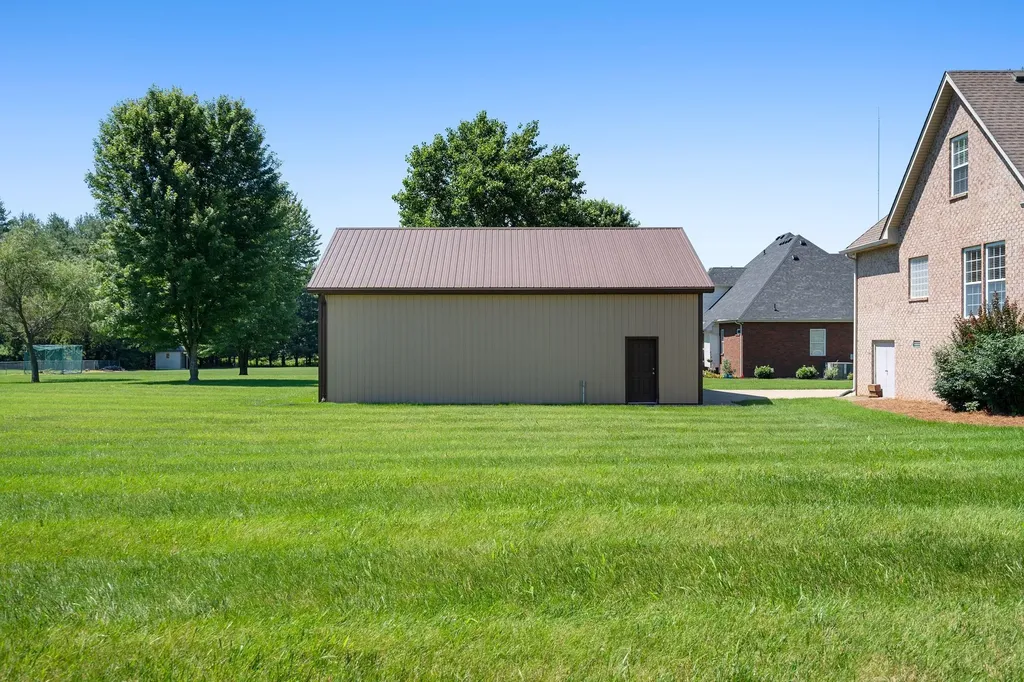 69 Deer Run Road Cross Plains TN 37049