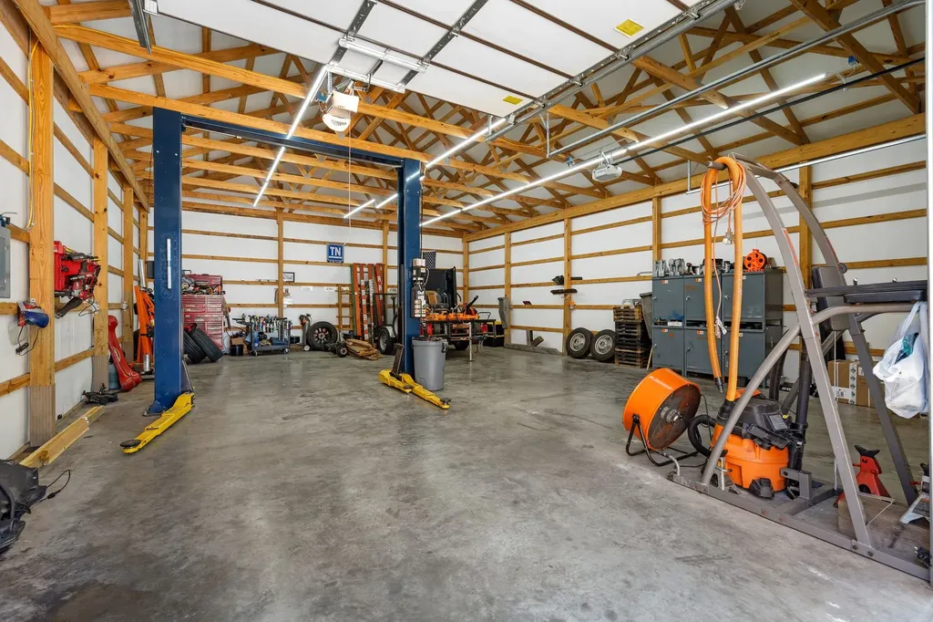 69 Deer Run Road Cross Plains TN 37049