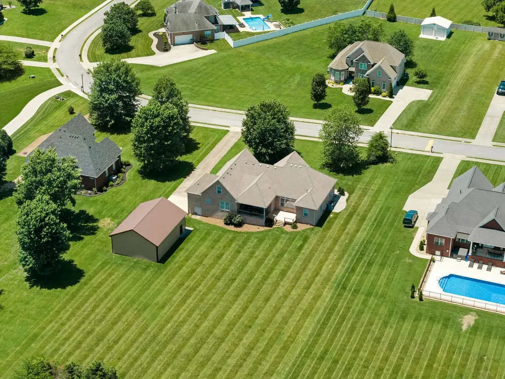 69 Deer Run Road Cross Plains TN 37049