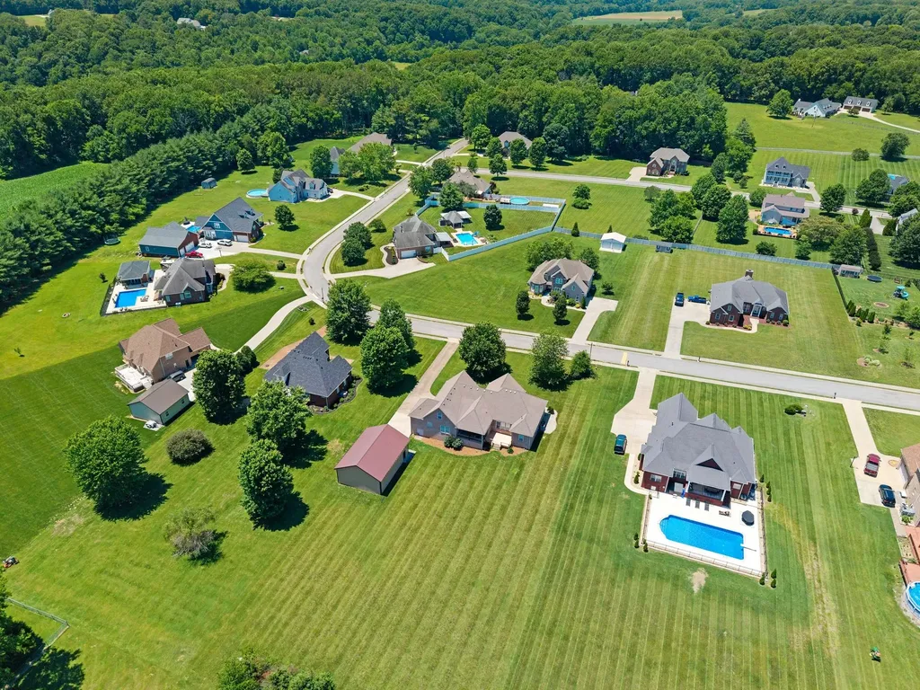 69 Deer Run Road Cross Plains TN 37049