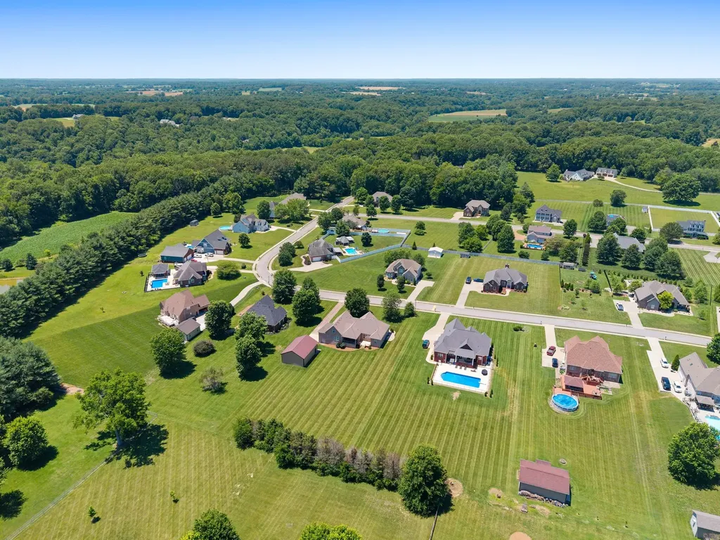 69 Deer Run Road Cross Plains TN 37049