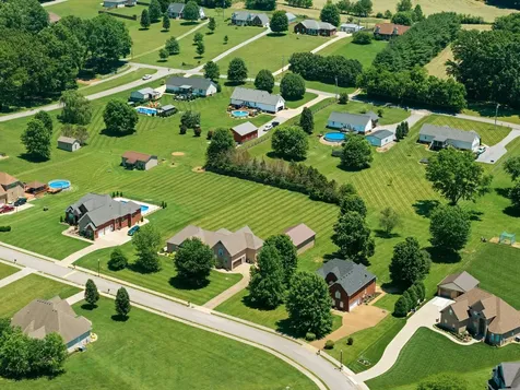69 Deer Run Road Cross Plains TN 37049